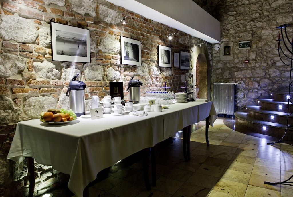 Hotel Senacki Krasków Εξωτερικό φωτογραφία