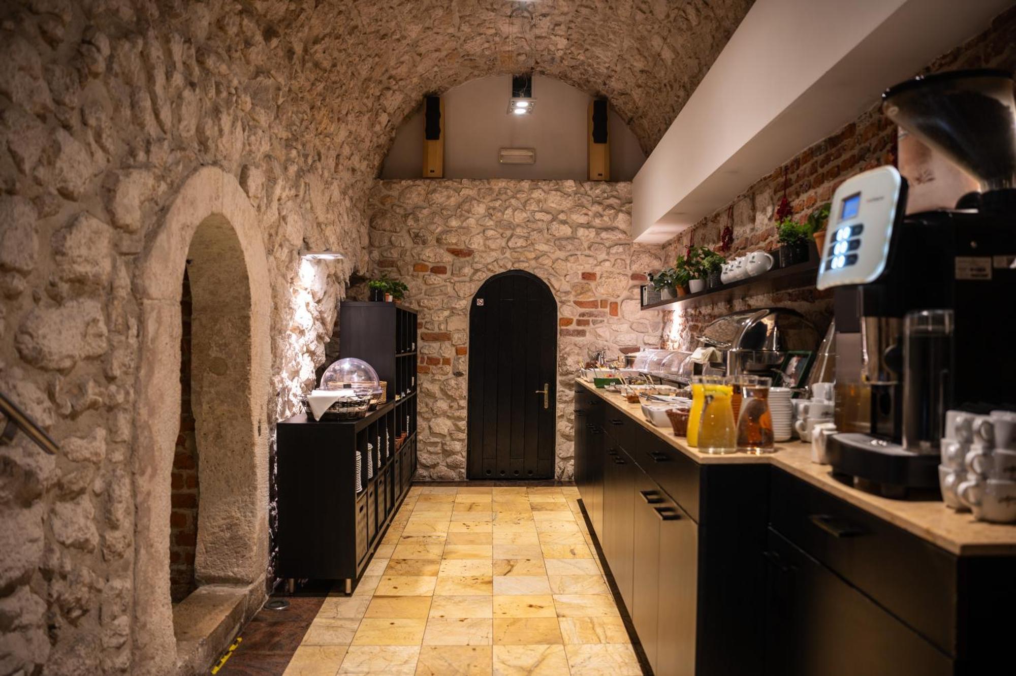 Hotel Senacki Krasków Εξωτερικό φωτογραφία